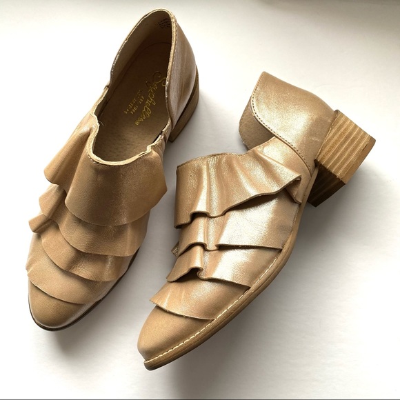 NEW Seychelles Open Mind Ruffle Booties 7.5 NWT - Picture 2 of 12